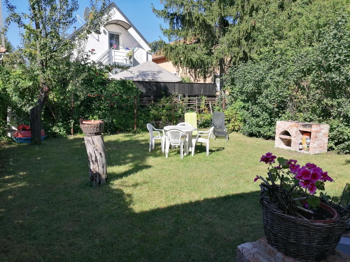 Menta Apartman Mezokovesd Bagian luar foto