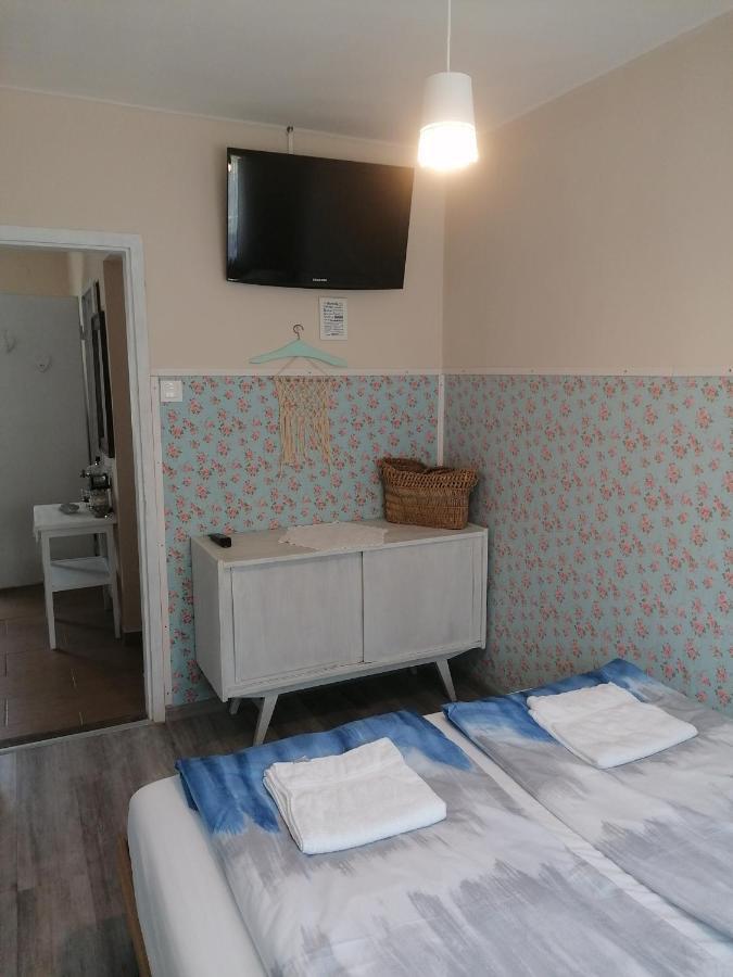 Menta Apartman Mezokovesd Bagian luar foto