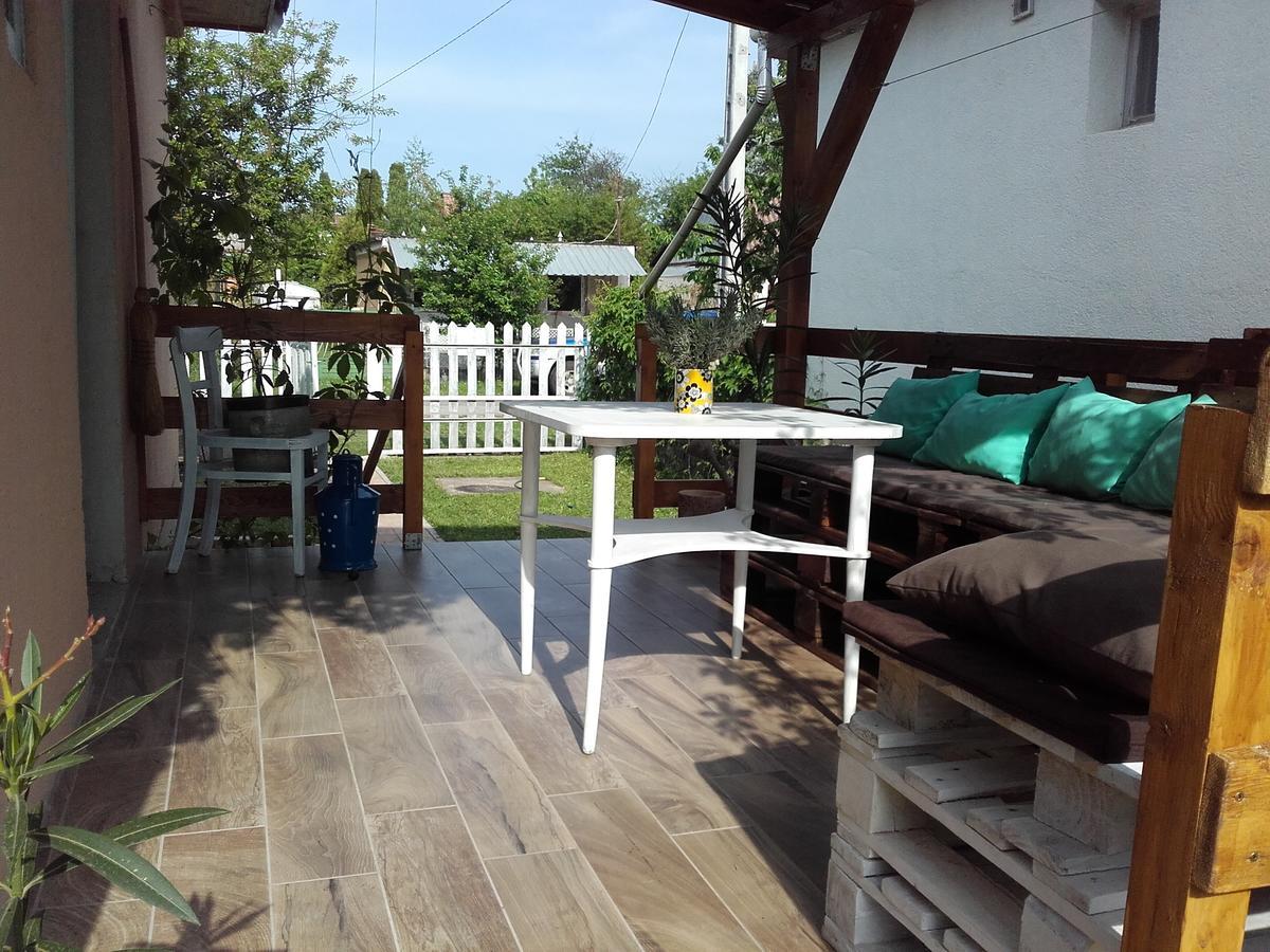 Menta Apartman Mezokovesd Bagian luar foto
