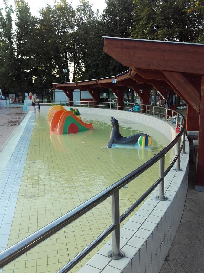 Menta Apartman Mezokovesd Bagian luar foto